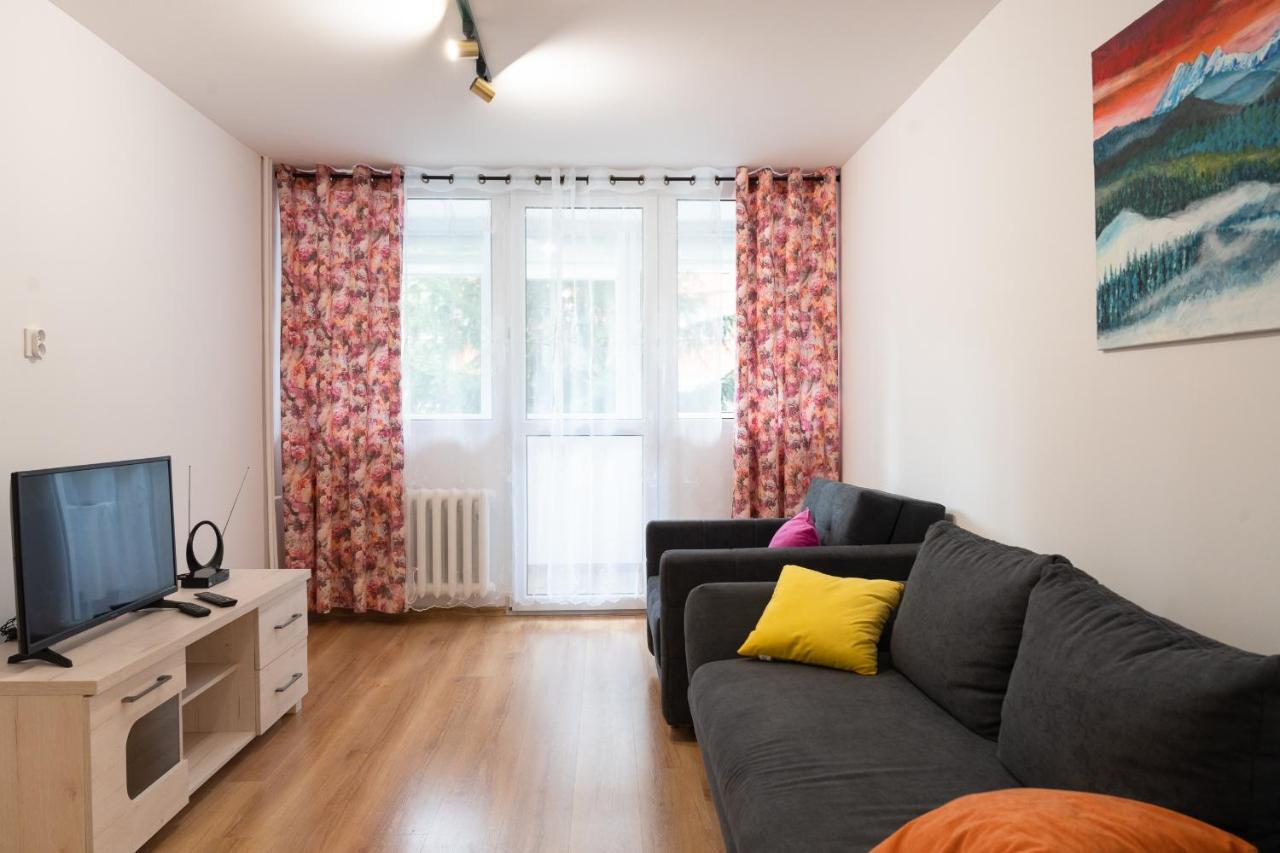 Apartament Pod Swierkiem - Pet Friendly - 2 Osobne Pokoje Dla Max 5 Osob - Space Apart Jelenia Gora Exterior photo